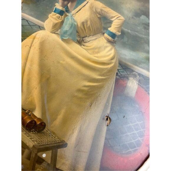 Antique Victorian Woman Photograph in Wooden Oval Embossed Floral Frame 26x22in - Picture 8 of 11